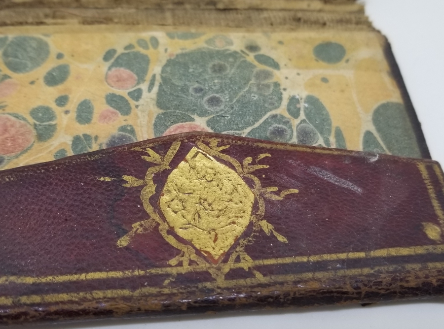 DERİ ÜZERİ ALTIN VARAKLI OSMANLI DÖNEMİ ENAM-I ŞERİF KABI