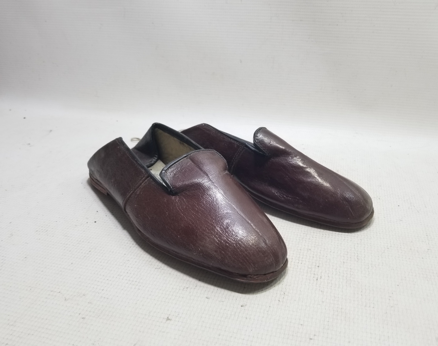 KULLANILMAMIŞ BURSA İŞİ DERİ ANTİKA AYAKKABI