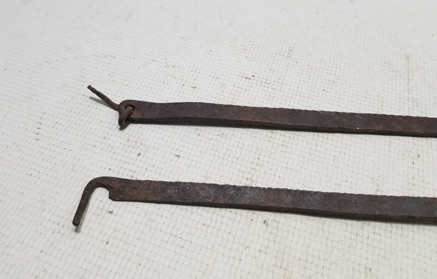 OSMANLI DÖNEMİ İKİ ADET EL YAPIMI KAPI ARKASI KİLİDİ