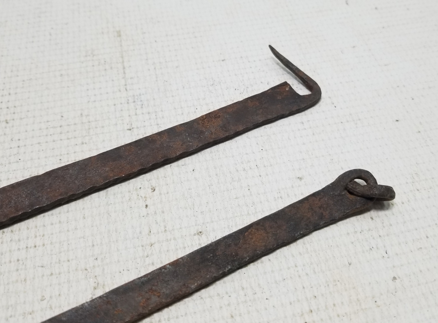 OSMANLI DÖNEMİ İKİ ADET EL YAPIMI KAPI ARKASI KİLİDİ