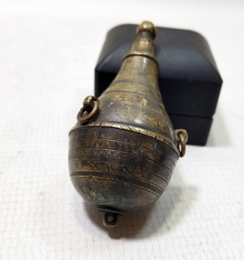 ÜZERİ İŞLEMELİ OSMANLI DÖNEMİ ÇOK NADİR KALE TÜFEĞİ ÇAKMAK BARUTLUĞU