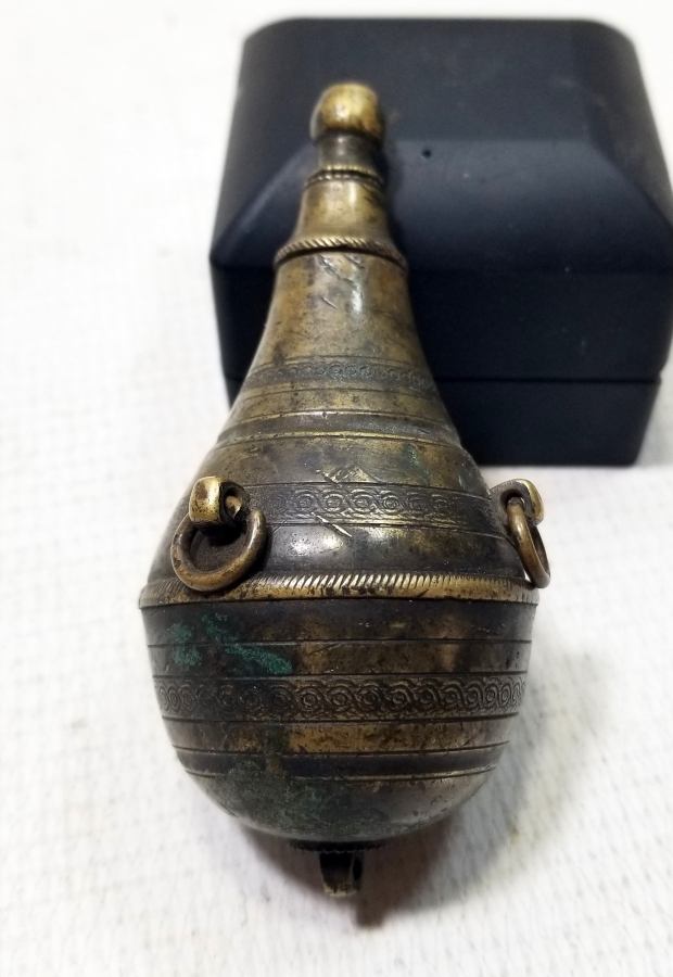 ÜZERİ İŞLEMELİ OSMANLI DÖNEMİ ÇOK NADİR KALE TÜFEĞİ ÇAKMAK BARUTLUĞU