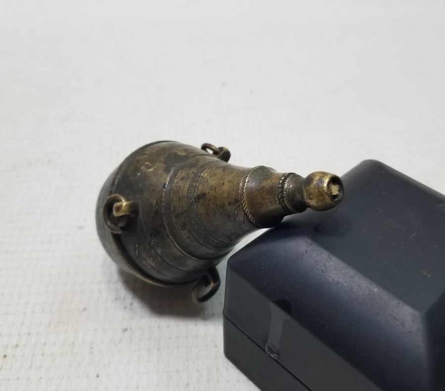 ÜZERİ İŞLEMELİ OSMANLI DÖNEMİ ÇOK NADİR KALE TÜFEĞİ ÇAKMAK BARUTLUĞU