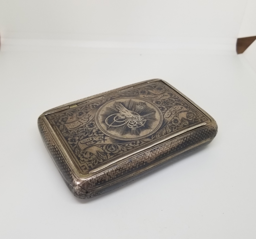 ÜZERİ OSMANLICA YAZILI VE TUĞRALI VAN DAMGALI GÜMÜŞ SİGARA TABAKASI