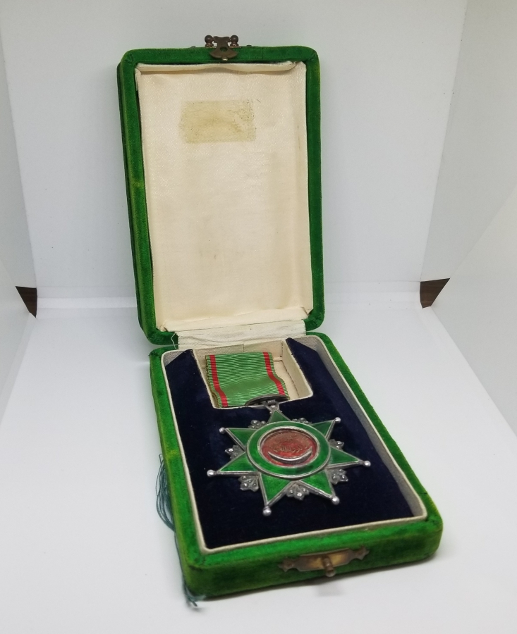 ABDÜLAZİZ HAN DÖNEMİ ORİJİNAL ASKI VE KUTUSUYLA 4. DERECE NİŞANİ OSMANİ