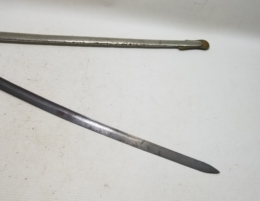 1. DÜNYA SAVAŞI DÖNEMİ KAN OLUKLU ORİJİNAL KININDA HAFİF SÜVARİ SUBAY KILICI