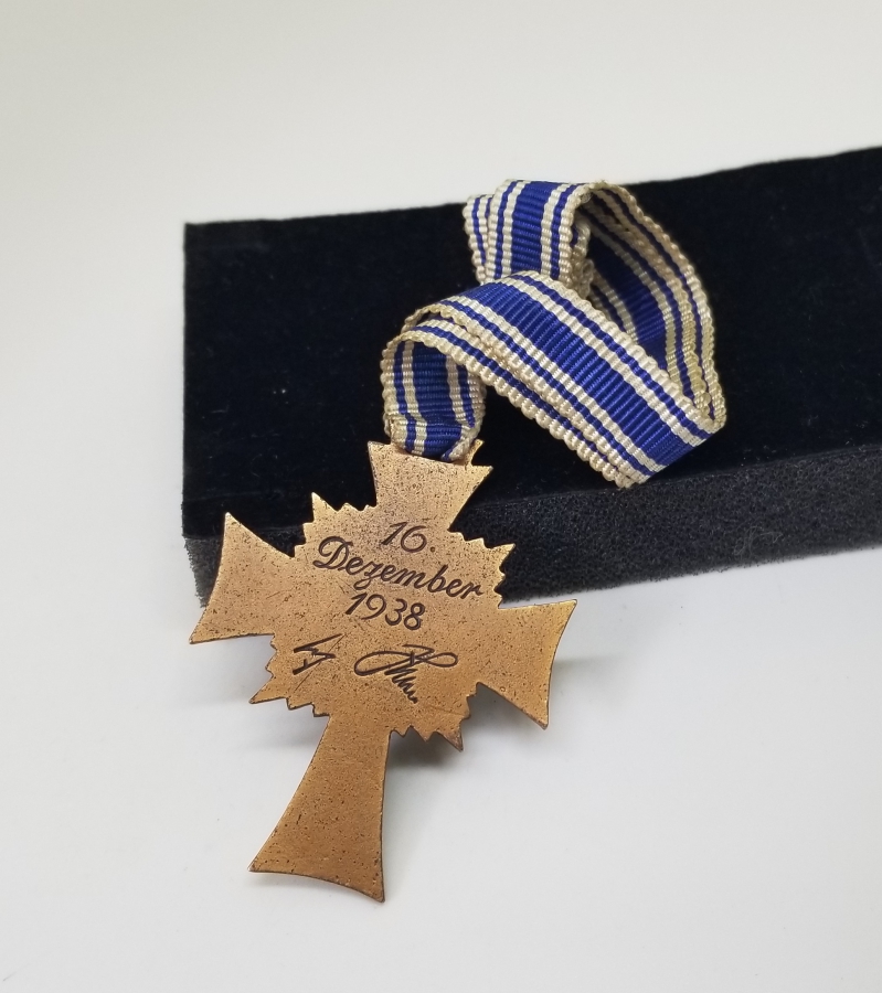 2. DÜNYA SAVAŞI DÖNEMİ NADİR MİNELİ DOĞURGANLIK MADALYASI