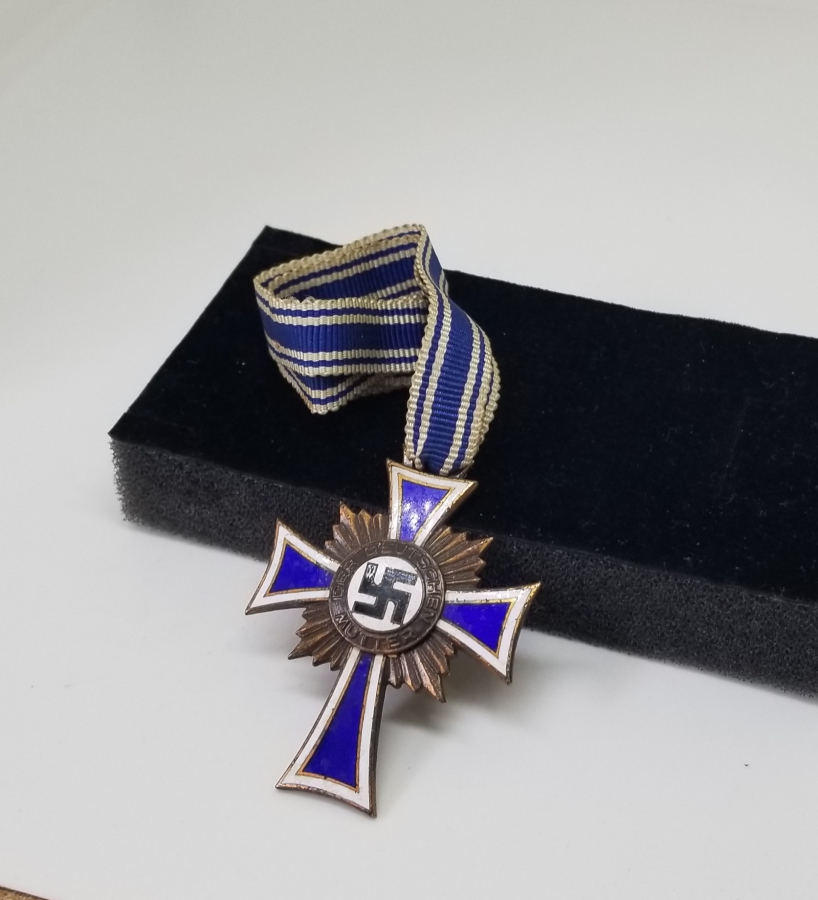 2. DÜNYA SAVAŞI DÖNEMİ NADİR MİNELİ DOĞURGANLIK MADALYASI