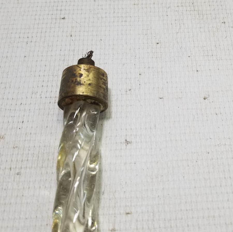 NADİR FORMDA ANTİKA LAMBA PARÇASI - AVİZE PARÇASI