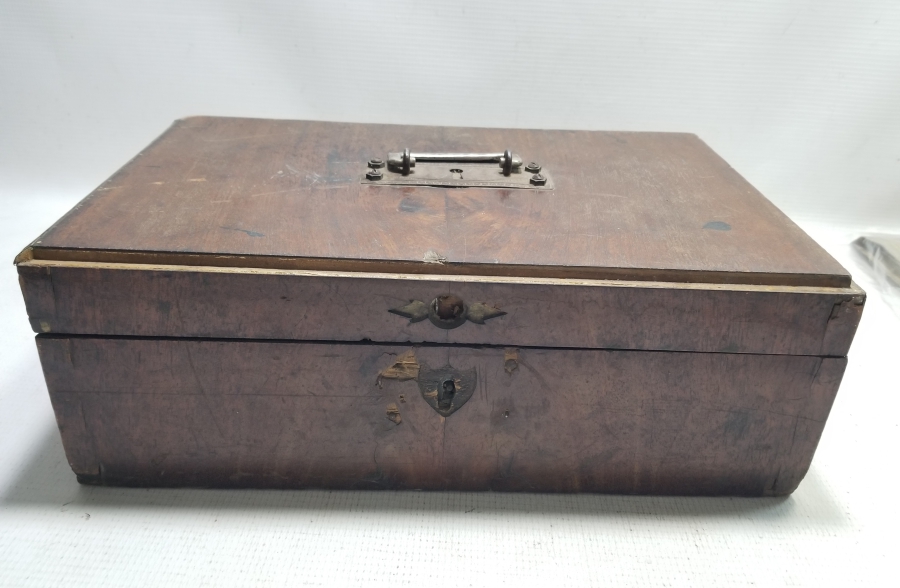 OSMANLI DÖNEMİ KİLİTLİ SEYYAR HATTAT ÇANTASI