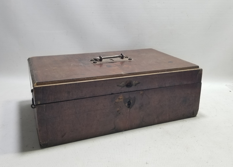 OSMANLI DÖNEMİ KİLİTLİ SEYYAR HATTAT ÇANTASI