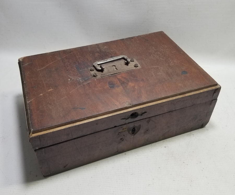 OSMANLI DÖNEMİ KİLİTLİ SEYYAR HATTAT ÇANTASI