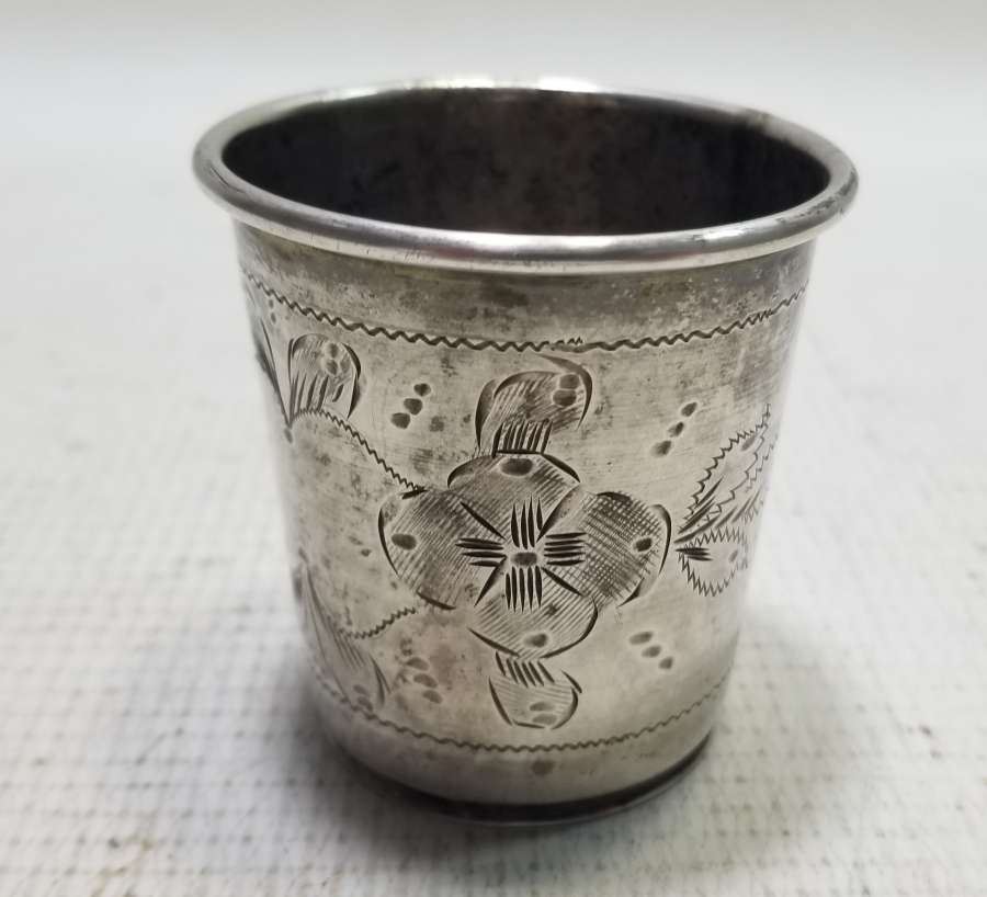 ÜZERİ KALEM İŞÇİLİKLİ ANTİKA GÜMÜŞ SU BARDAĞI