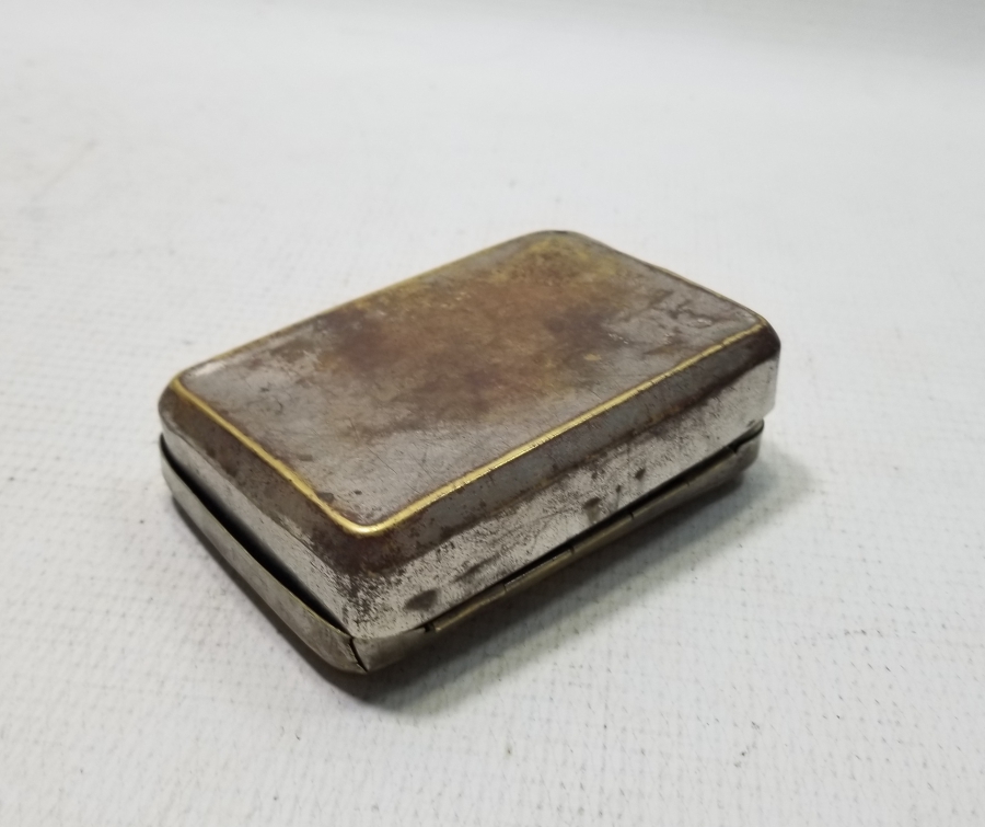 ÜZERİ OSMANLICA YAZILI OSMANLI DÖNEMİ TÜTÜN TABAKASI