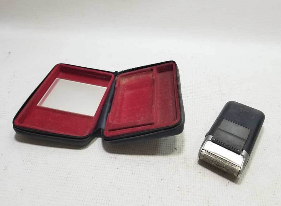 KUTUSUNDA ANTİKA TRAŞ MAKİNESİ