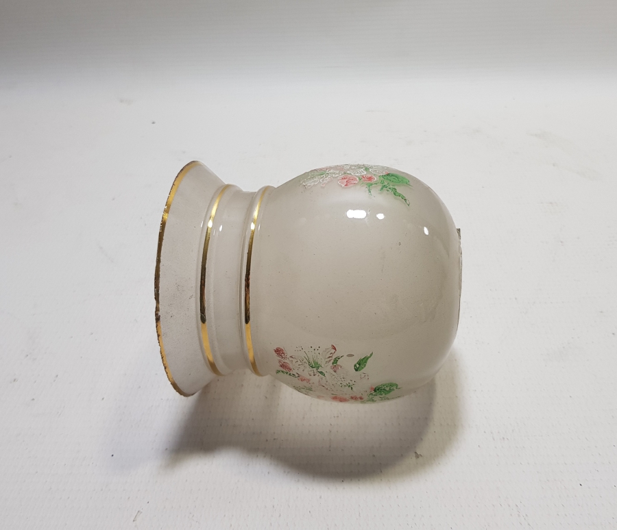 ÜZERİ ALTIN VARAKLI ANTİKA CAM GAZ LAMBASI BACASI - FANUSU