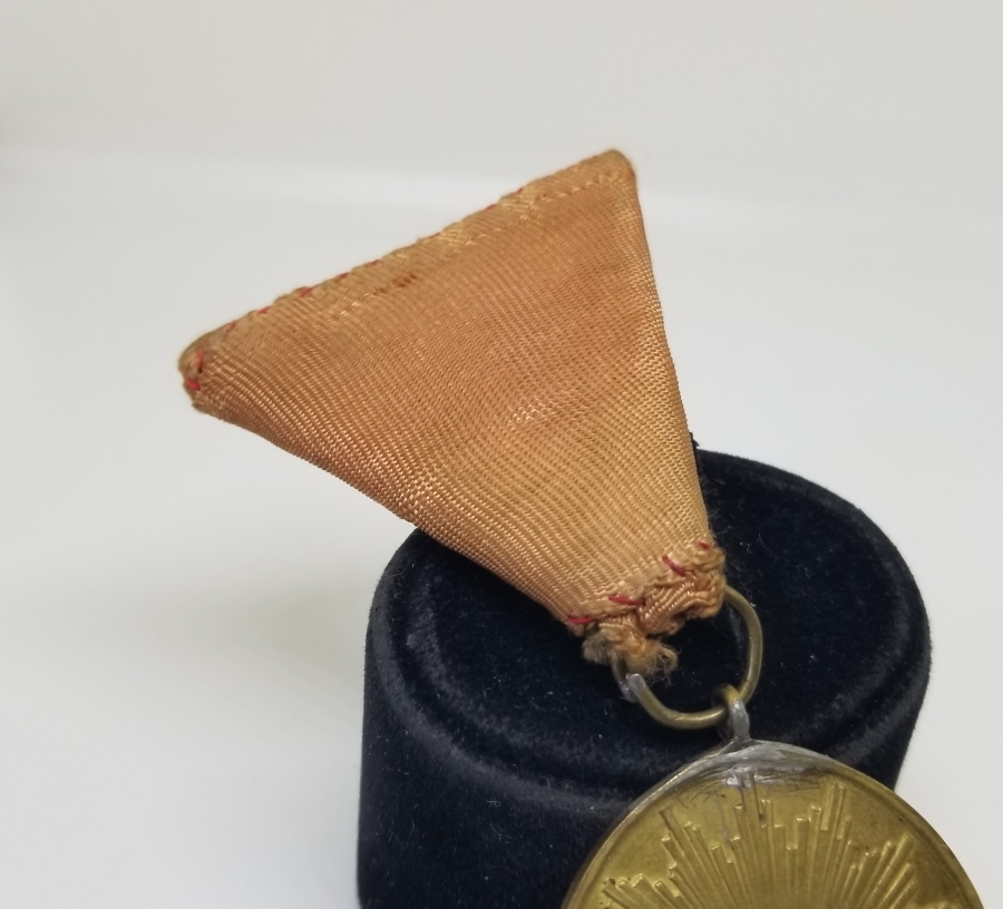 ESKİ YAZI İSTİKLAL MADALYASI - KIRMIZI ŞERİTLİ İSTİKLAL SAVAŞI MADALYASI