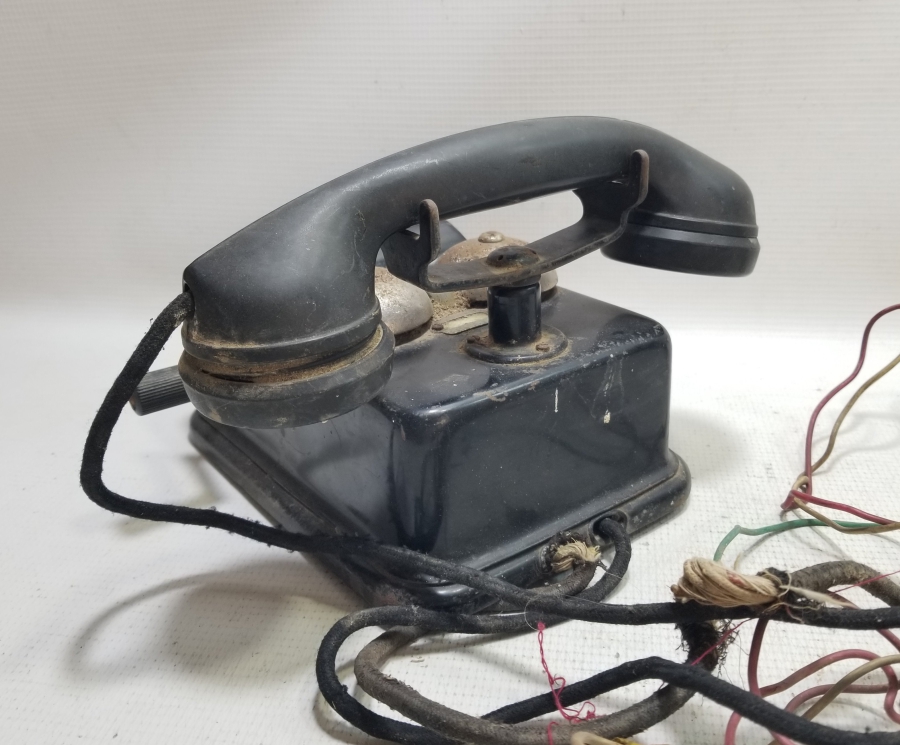 OSMANLI DÖNEMİ YANDAN ÇEVİRMELİ SANTAL BAĞLANTILI TELEFON