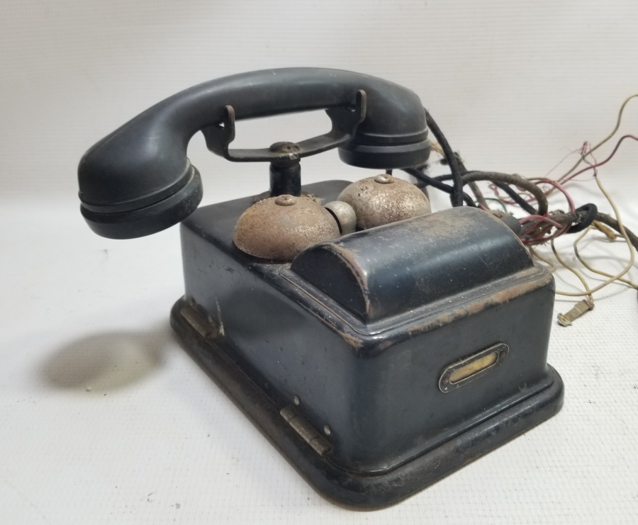 OSMANLI DÖNEMİ YANDAN ÇEVİRMELİ SANTAL BAĞLANTILI TELEFON