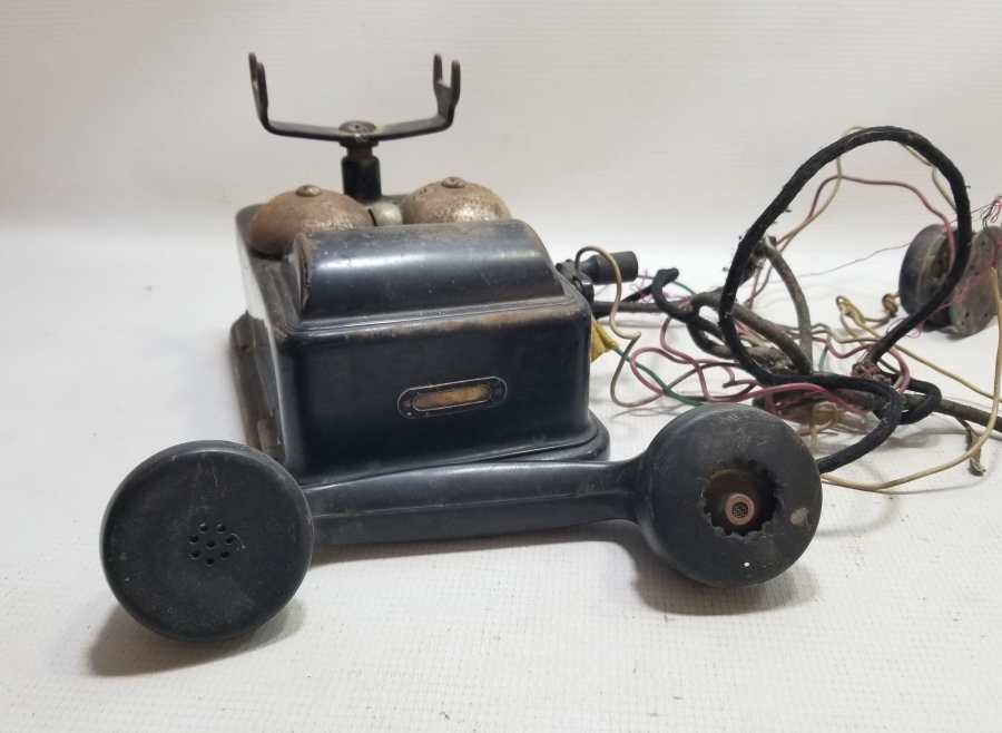 OSMANLI DÖNEMİ YANDAN ÇEVİRMELİ SANTAL BAĞLANTILI TELEFON