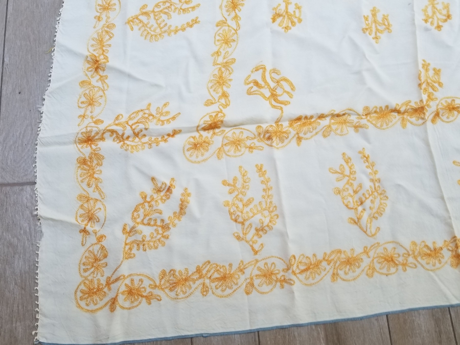 SUZANİ İŞÇİLİKLİ ÜZERİ OSMANLICA YAZILI OSMANLI DÖNEMİ BOHÇA