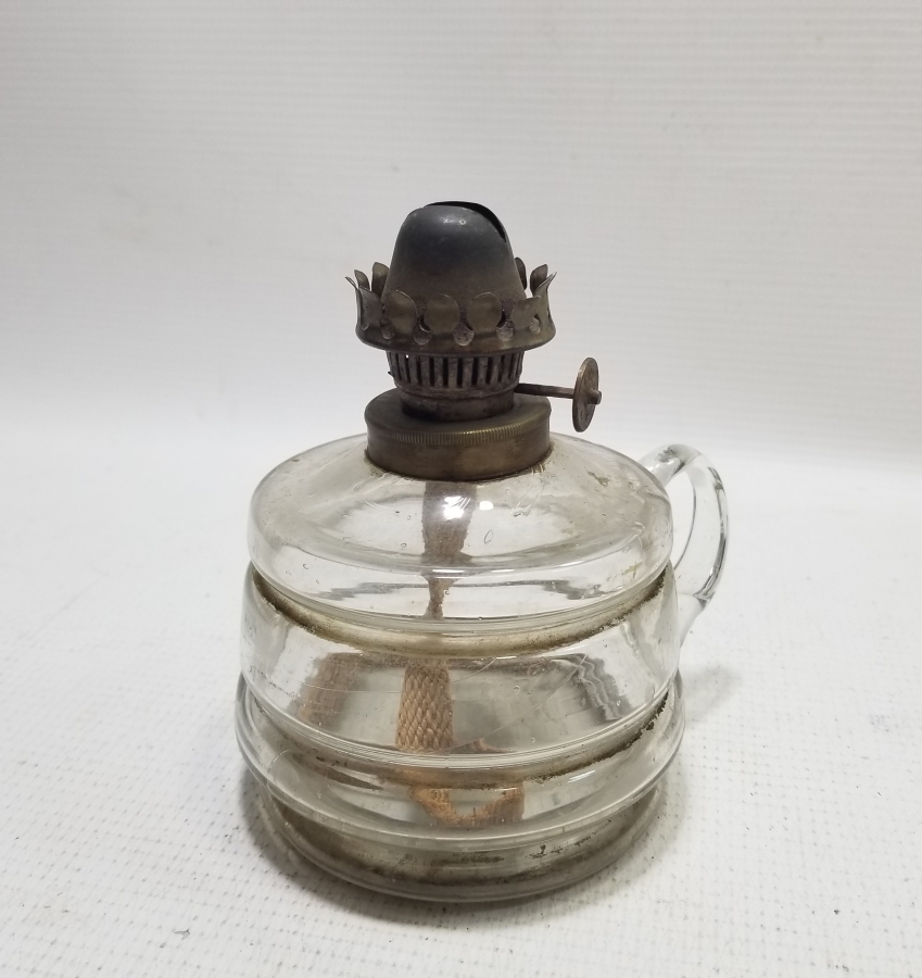 YERLİ YAPIM ANTİKA TUTMAÇLI GAZ LAMBASI