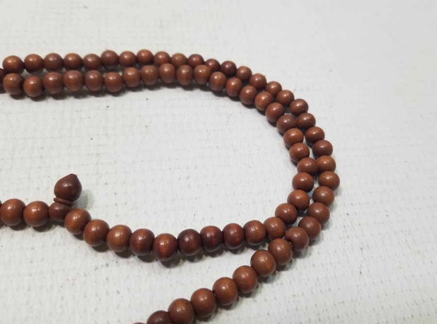 İÇİNDE KABE-İ ŞERİF GÖRSELİ BULUNAN MİKRO FOTOĞRAFLI OSMANLI DÖNEMİ AHŞAP NAMAZ TESPİHİ