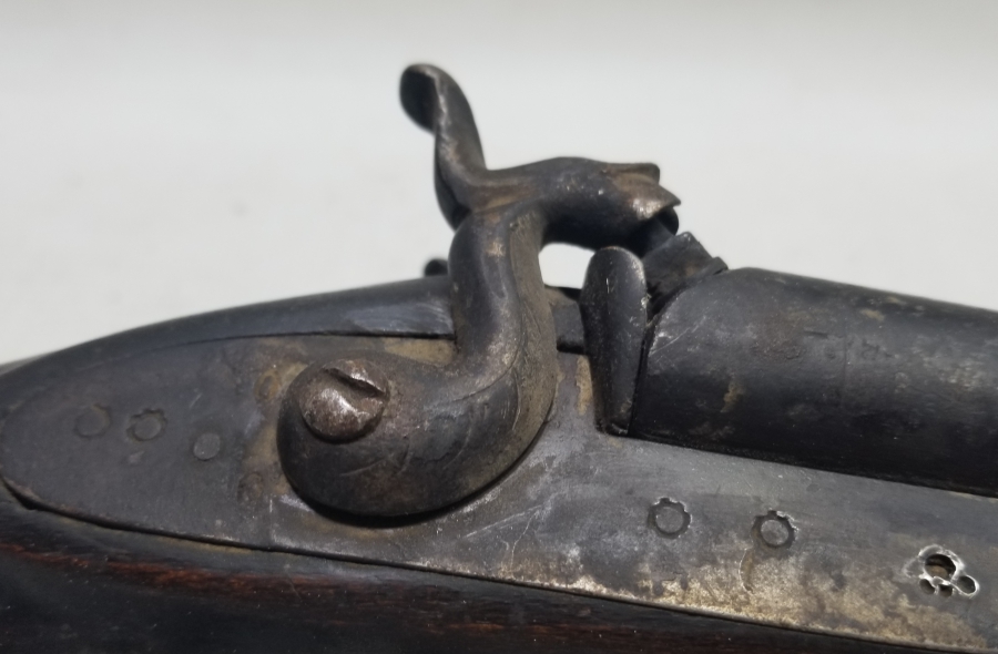 ÜZERİNDE AV SAHNELERİ BULUNAN OSMANLI DÖNEMİ ÇİFTE DOLMA TÜFEK