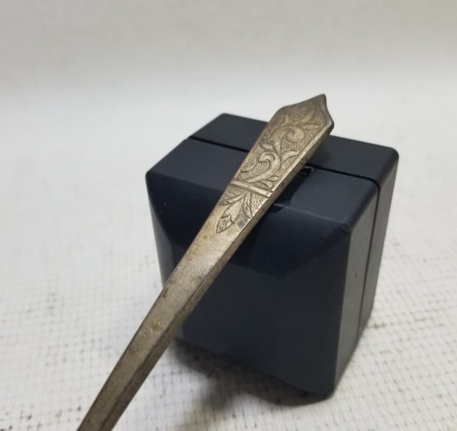 ÜZERİ KALEM VE KABARTMA İŞÇİLİKLİ OSMANLI DÖNEMİ RUM İŞİ KAŞIK