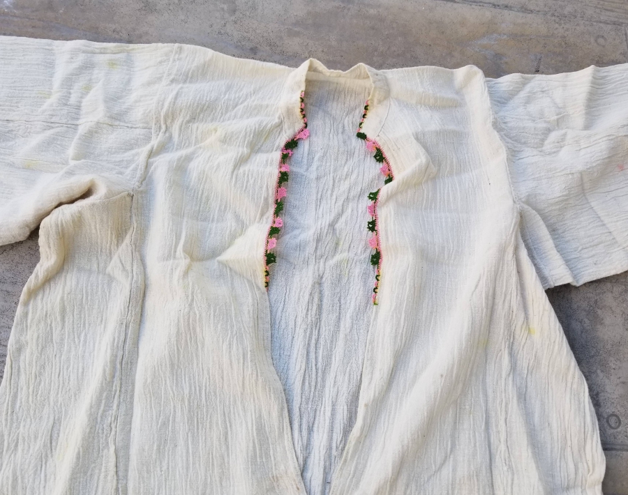 YAKASI VE KOLLARI İĞNE OYALI OSMANLI DÖNEMİ GELİN İÇLİĞİ