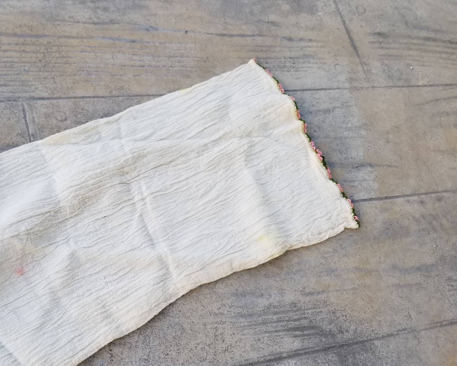 YAKASI VE KOLLARI İĞNE OYALI OSMANLI DÖNEMİ GELİN İÇLİĞİ