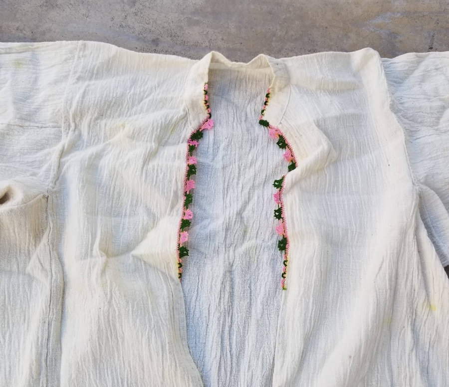 YAKASI VE KOLLARI İĞNE OYALI OSMANLI DÖNEMİ GELİN İÇLİĞİ