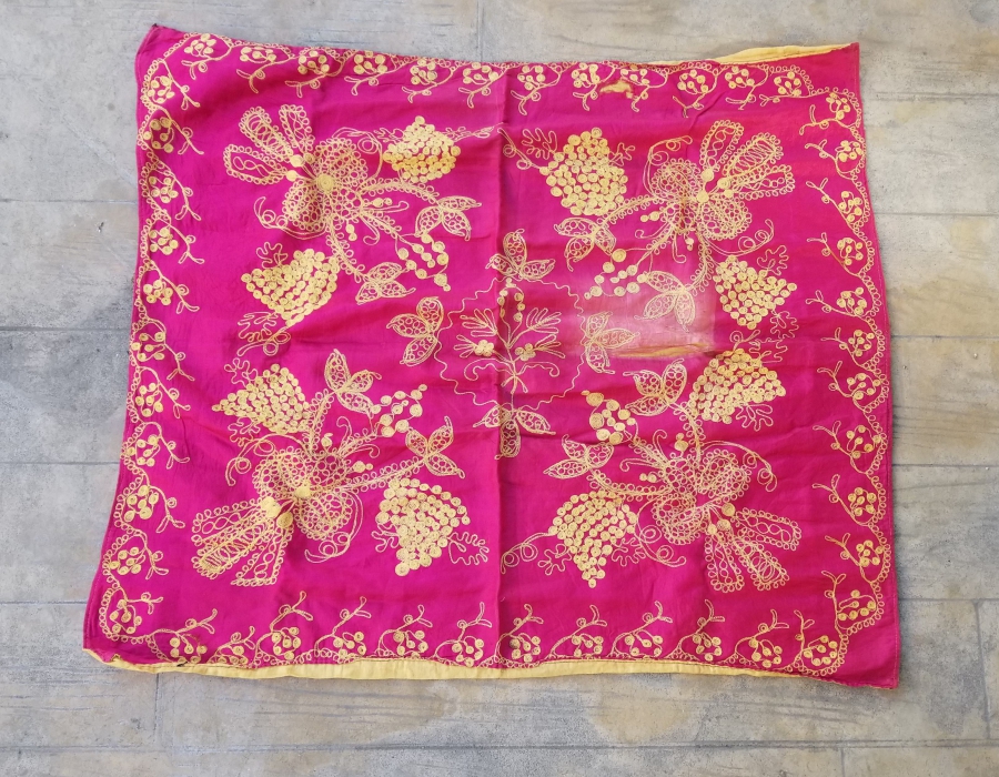 OSMANLI DÖNEMİ SUZANİ İŞÇİLİKLİ GELİN HAMAM BOHÇASI