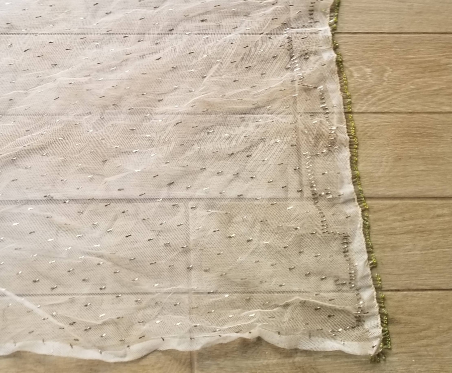 ANTİKA GÜMÜŞ TELKIRMA İŞÇİLİKLİ BÜYÜK BOY GELİN ÖRTÜSÜ