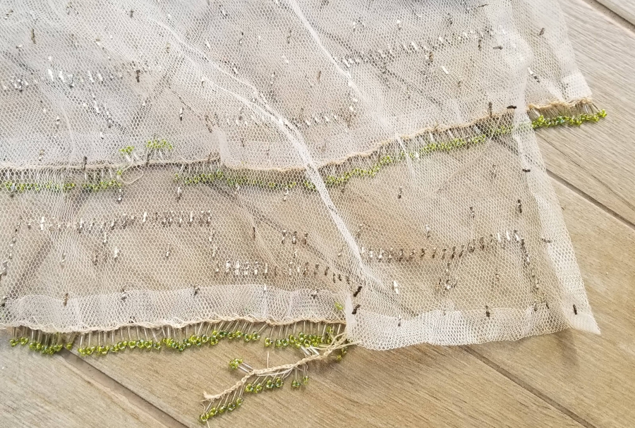 ANTİKA GÜMÜŞ TELKIRMA İŞÇİLİKLİ BÜYÜK BOY GELİN ÖRTÜSÜ