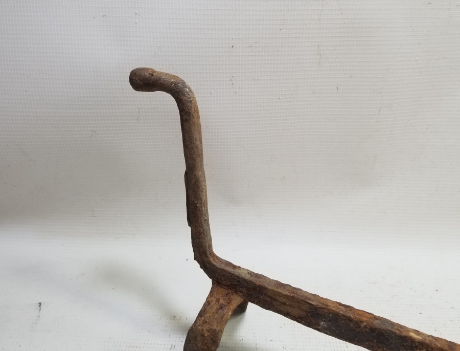 OSMANLI DÖNEMİ HAYVAN FORMUNDA YAPILMIŞ TEKKE İŞİ ODUN EŞEĞİ - ODUN TUTMACI