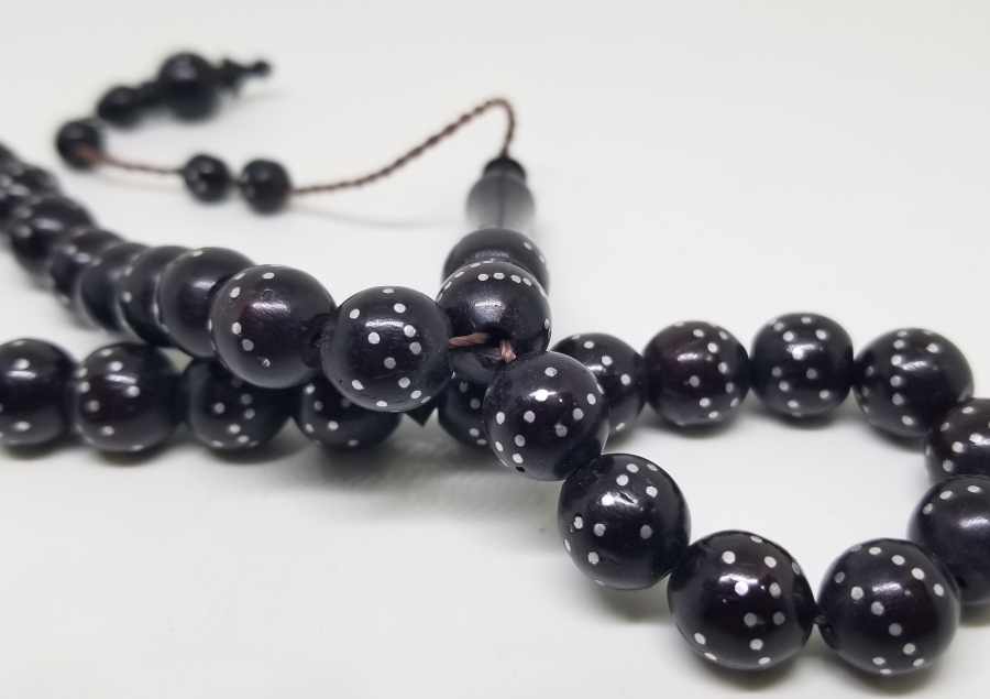 ÜZERİ İŞLEMELİ KUKA TESPİH