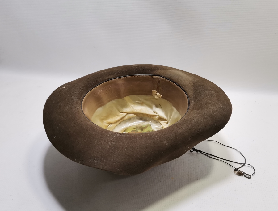 CUMHURİYET BAŞLARI LEVANTEN ÇUHA FÖTR