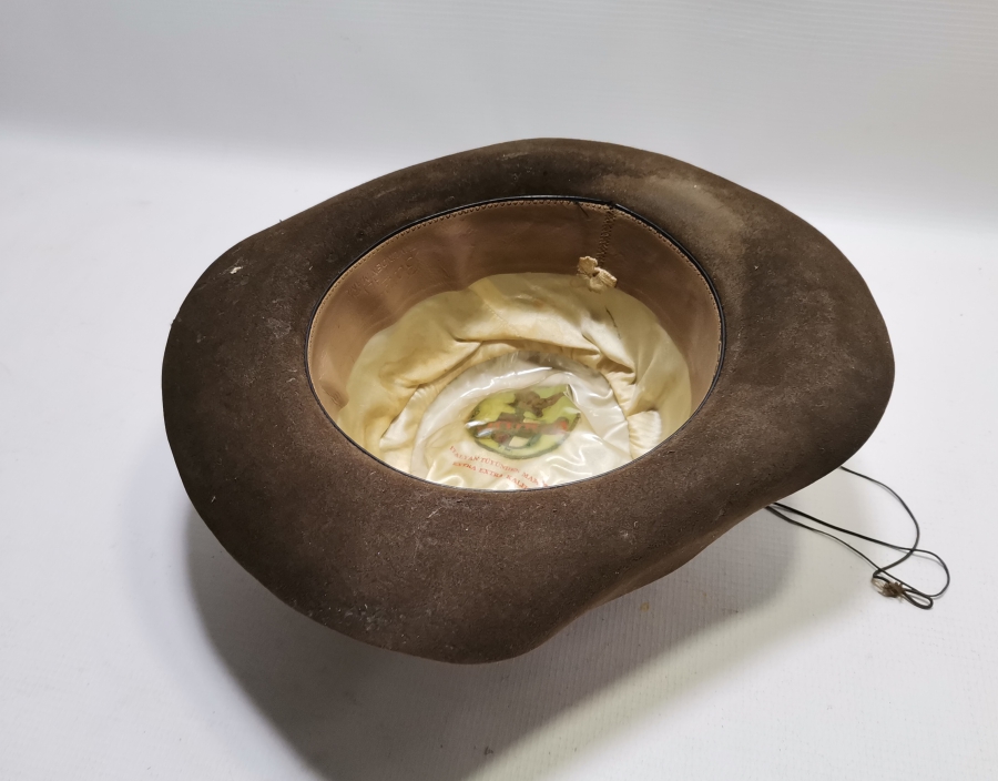 CUMHURİYET BAŞLARI LEVANTEN ÇUHA FÖTR