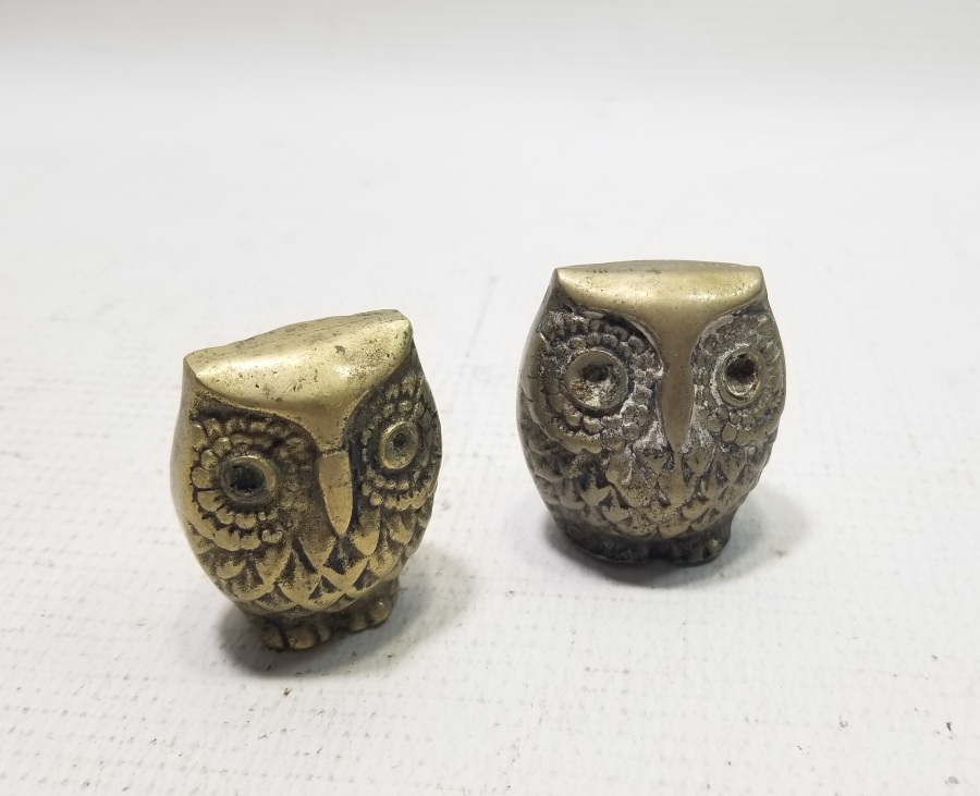 İKİ ADET DEKORATİF PİRİNÇ BAYKUŞ FİGÜRÜ