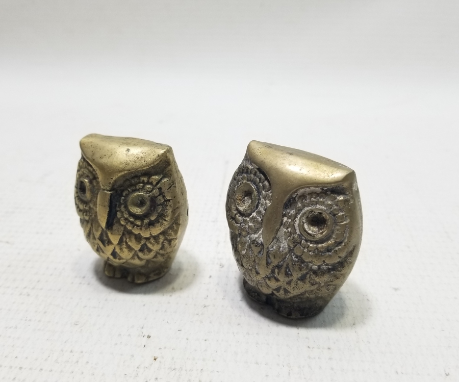 İKİ ADET DEKORATİF PİRİNÇ BAYKUŞ FİGÜRÜ