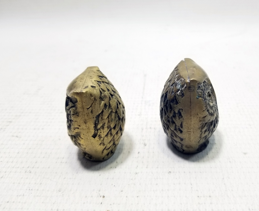 İKİ ADET DEKORATİF PİRİNÇ BAYKUŞ FİGÜRÜ