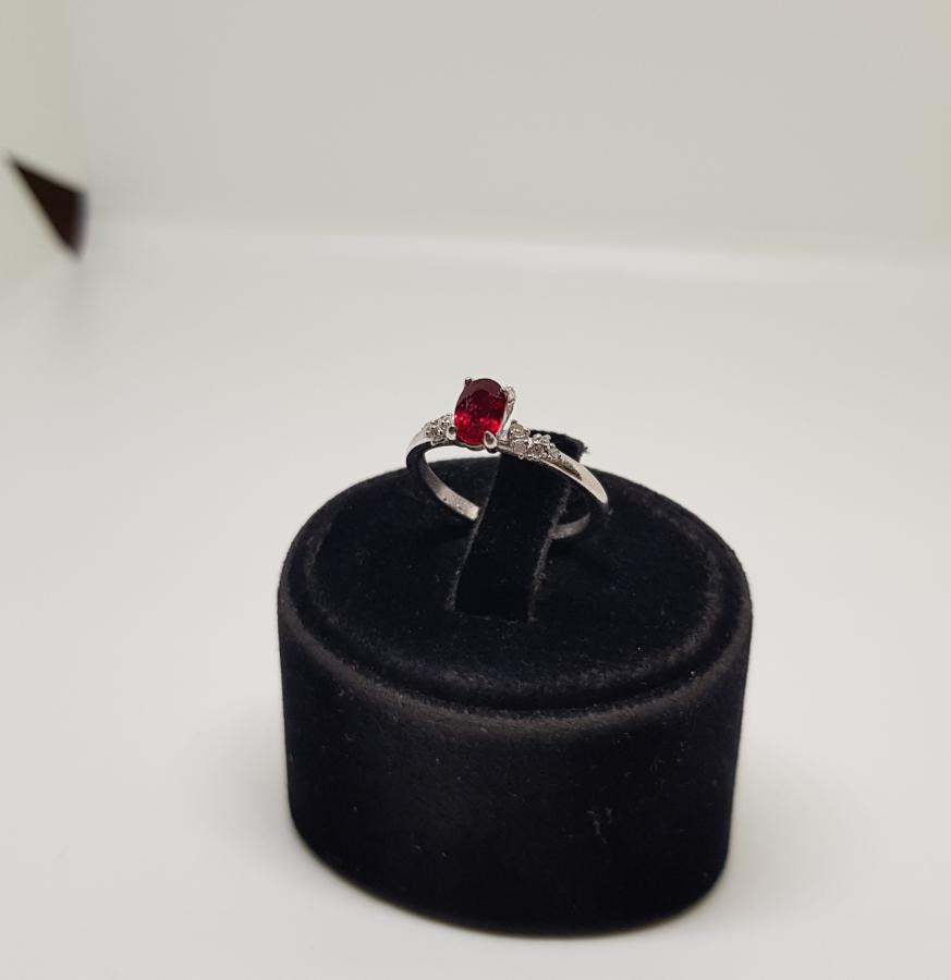 YAKUT VE PIRLANTA TAŞLI YÜZÜK