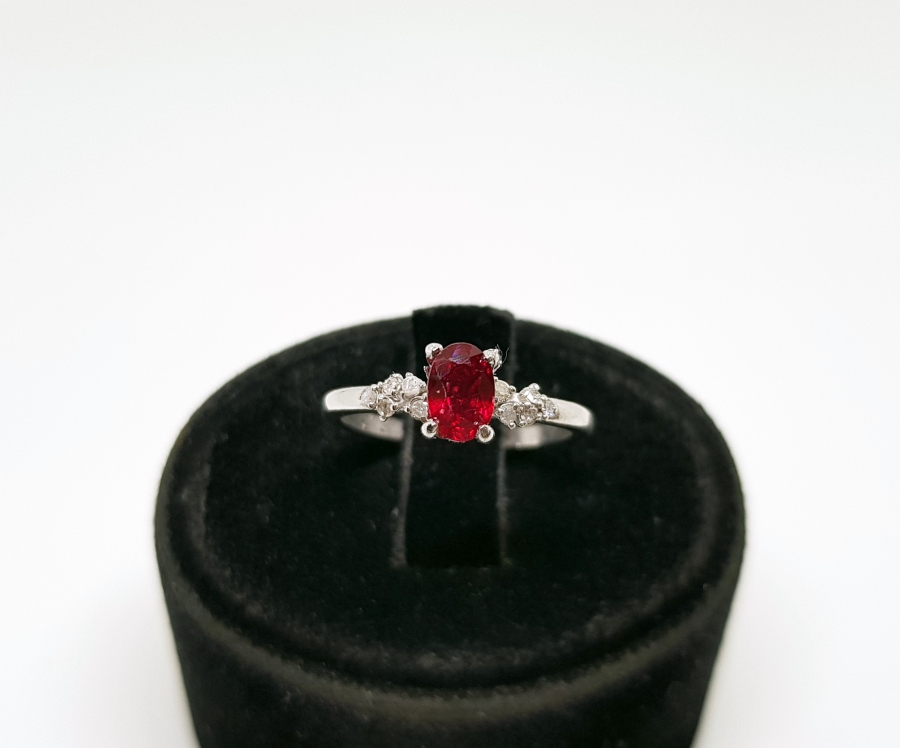 YAKUT VE PIRLANTA TAŞLI YÜZÜK