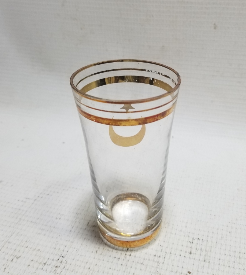 ÜZERİ AY YILDIZLI VE ALTIN VARAKLI NADİR RAKI BARDAĞI