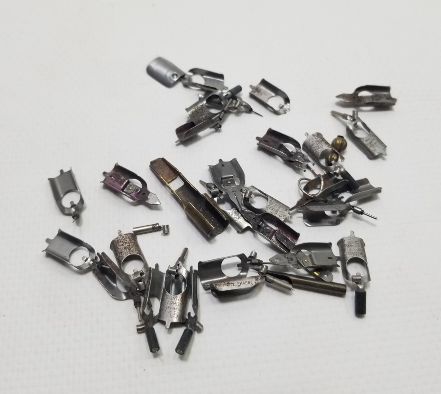 OSMANLI DÖNEMİ DİVİT UÇLARI LOTU