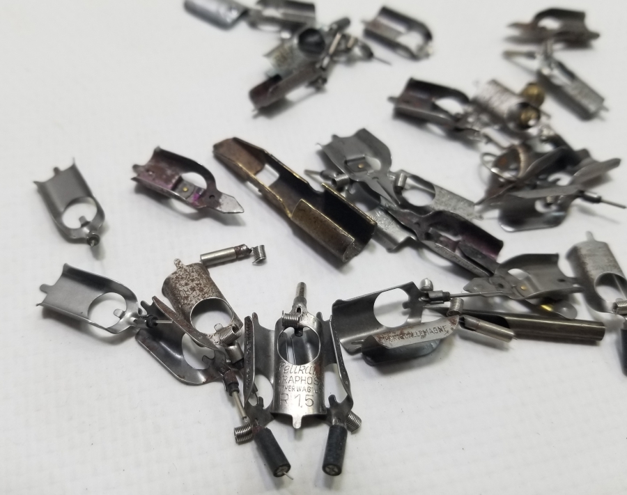 OSMANLI DÖNEMİ DİVİT UÇLARI LOTU