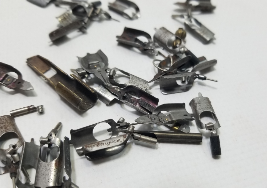 OSMANLI DÖNEMİ DİVİT UÇLARI LOTU