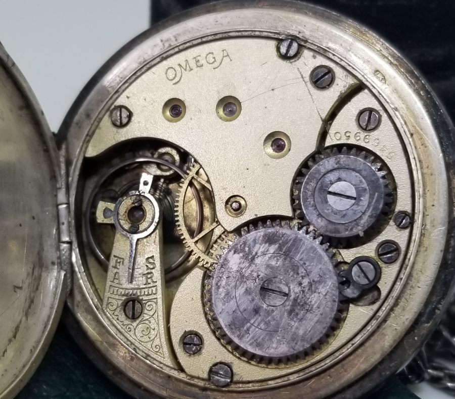 ORİJİNAL GÜMÜŞ KÖSTEĞİYLE KURMALI OMEGA CEP SAATİ