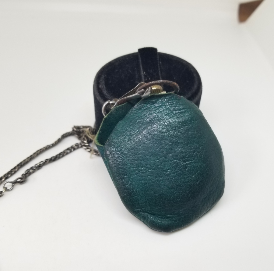 ORİJİNAL GÜMÜŞ KÖSTEĞİYLE KURMALI OMEGA CEP SAATİ